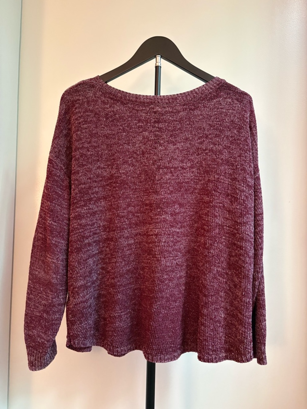 Cozy Women's Bordeaux Sweater - Relaxed Crewneck